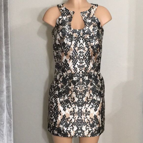 Trina Turk metallic thread dress. NWOT - Picture 3 of 8